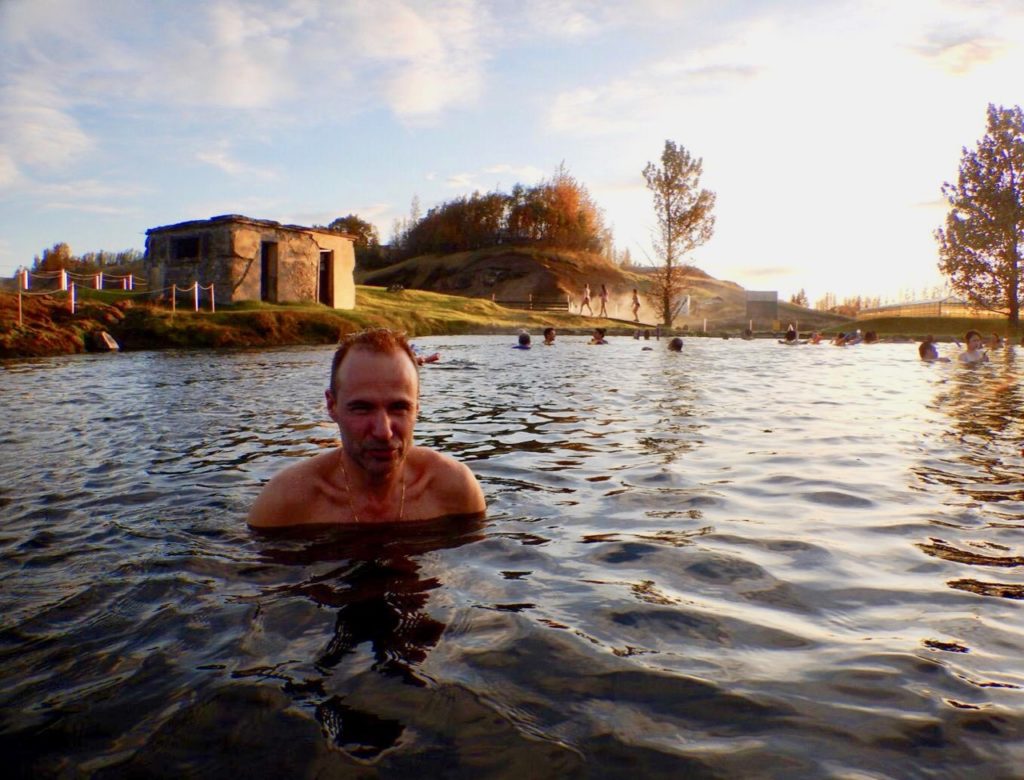 Secret Lagoon Islandia comparación BlueLagoon precios